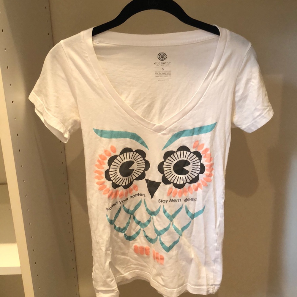 White breast cancer awareness owl design tee shirt
